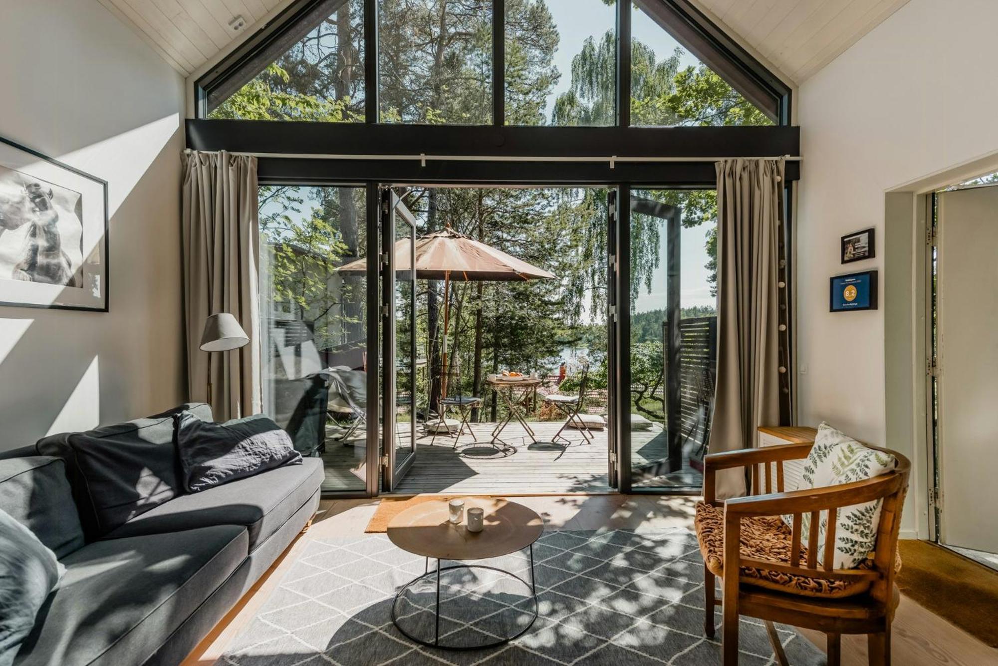 Charmerende Feriehus Med Havudsigt Naer Stockholm Värmdö Exterior foto